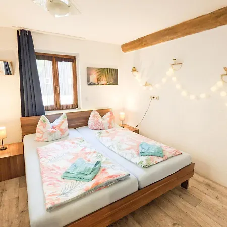 Urlaubstraum Mit Pool, Terrasse & Fluss Im Garten - Ut Sebnitz