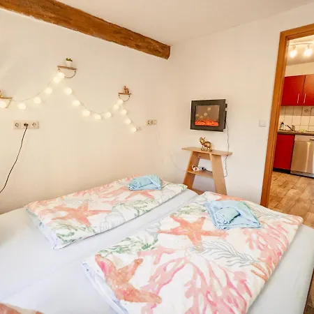 Urlaubstraum Mit Pool, Terrasse&fluss Im Garten - Ut Sebnitz