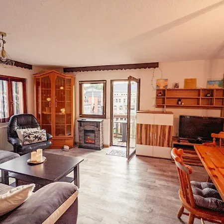 Urlaubstraum Mit Pool, Terrasse & Fluss Im Garten - Ut Apartment